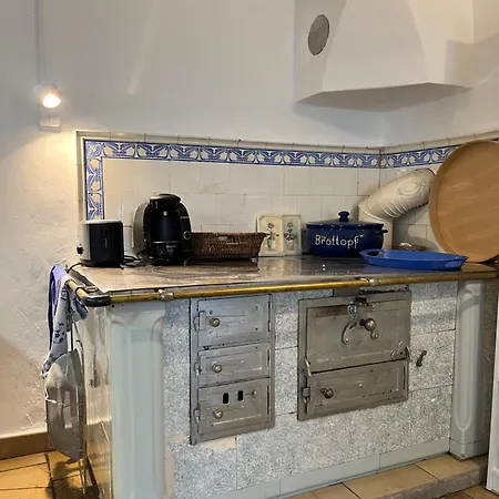 Holiday home Historic And Unique From 1604